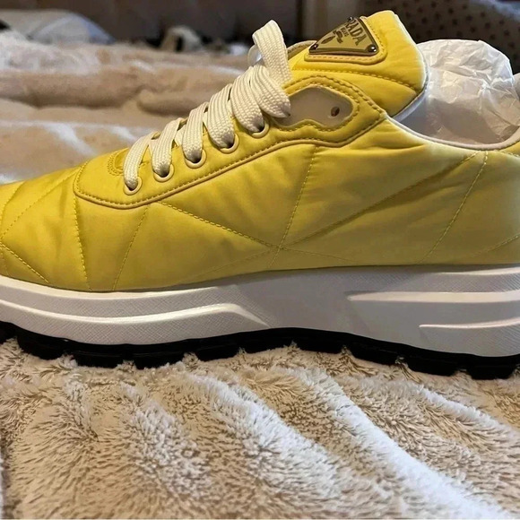 PRADA  authentic nylon pluma  size 40 the “ calzature donna “  narciso color - Picture 5 of 15